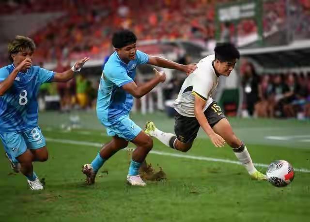 kaiyun 官网-U23亚预赛|中澳之战首发出炉：彭啸亮相，中国队532打防反