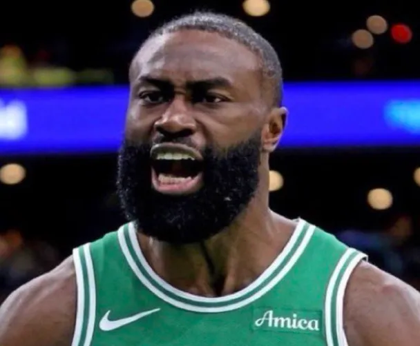 最佳一阵!布朗近10战场均32.2分6.5板5.5助,命中率46.1%